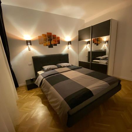 Center Loft Daire Buzău Dış mekan fotoğraf