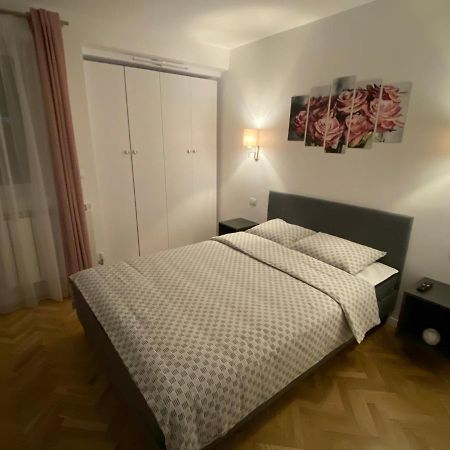 Center Loft Daire Buzău Dış mekan fotoğraf