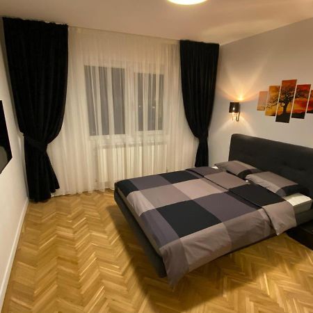 Center Loft Daire Buzău Dış mekan fotoğraf